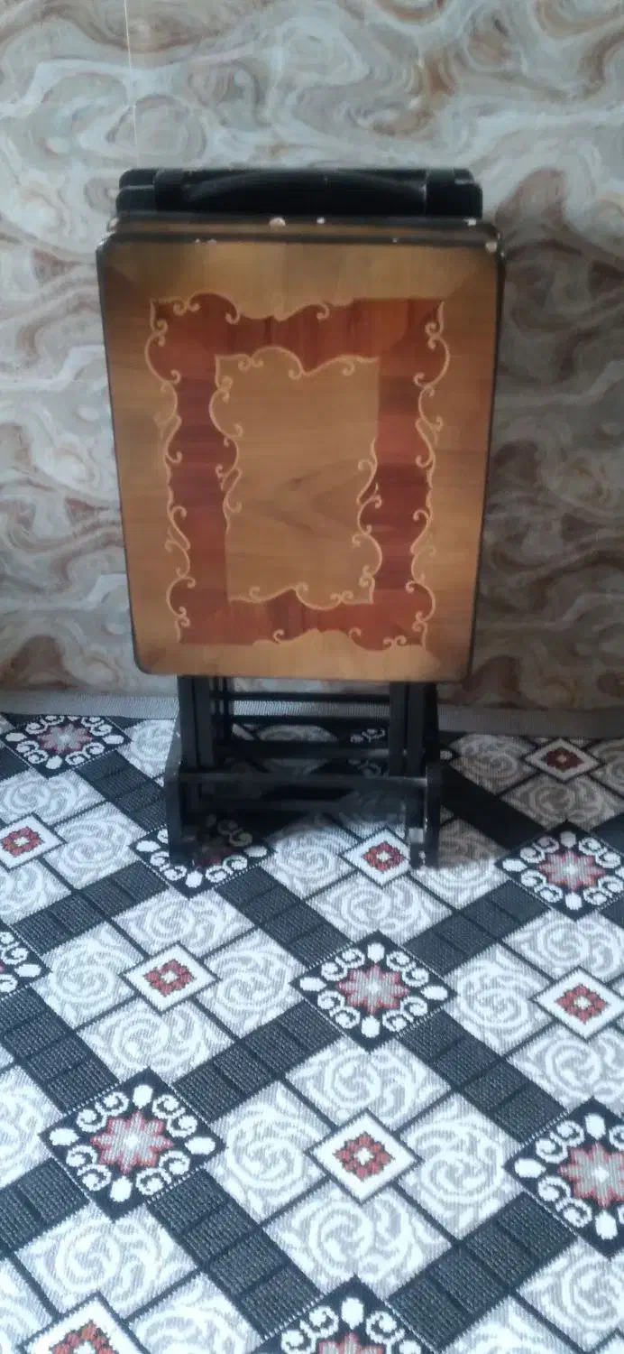 عسلی .چمدونی.|مبلمان خانگی و میز عسلی|اراک, |دیوار