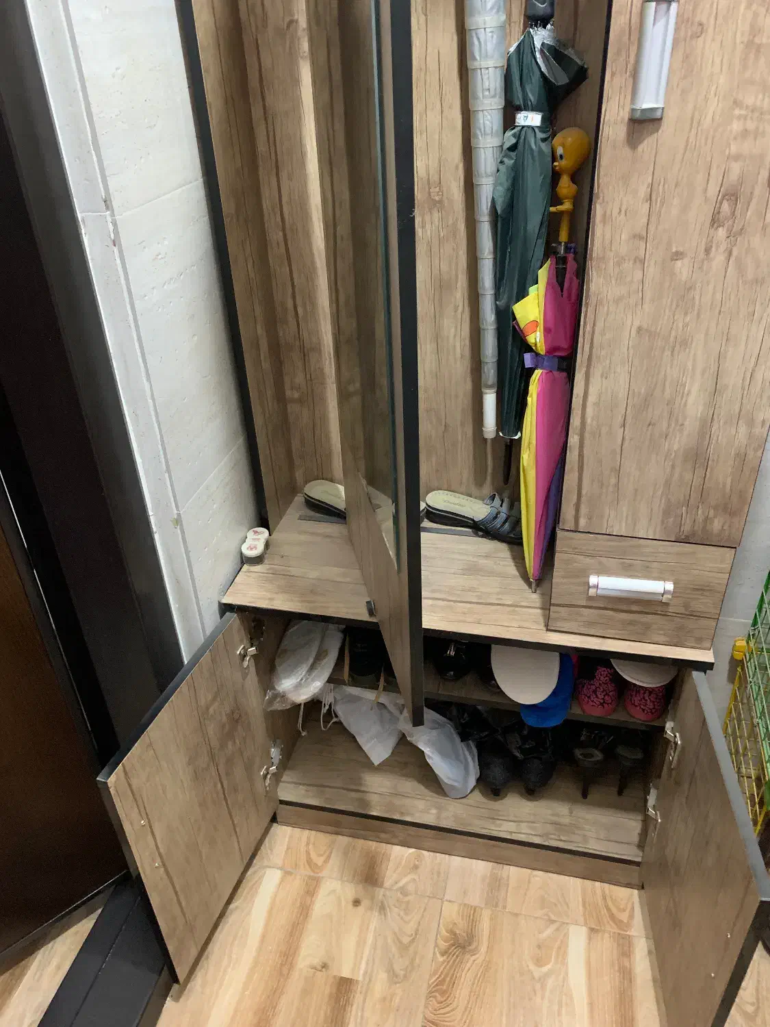 جاکفشی کمدی|جاکفشی، کمد، دراور|بندر ماهشهر, |دیوار