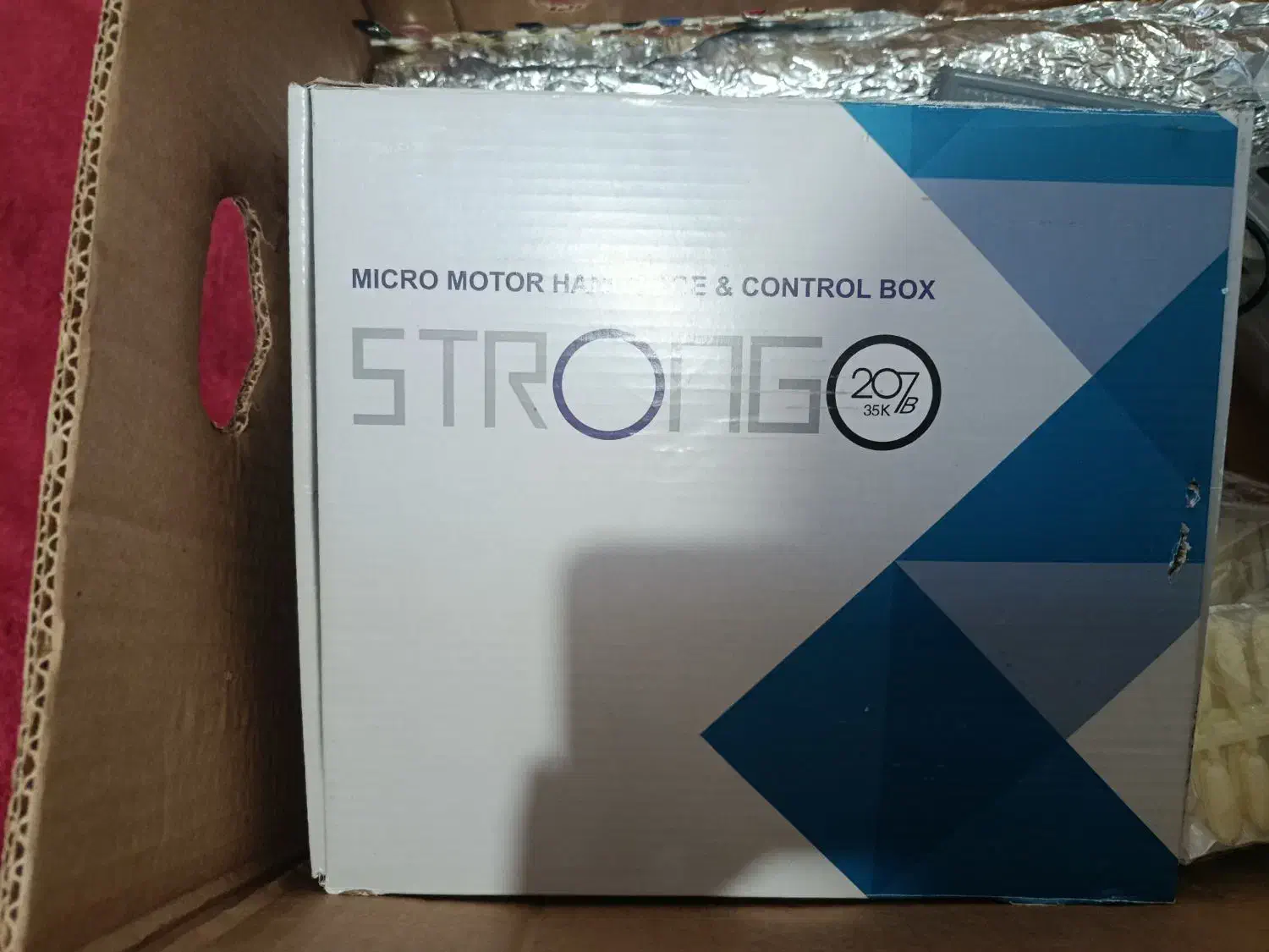 لوازم کامل کاشت ناخن|آرایشگاه و سالن‌های زیبایی|الیگودرز, |دیوار