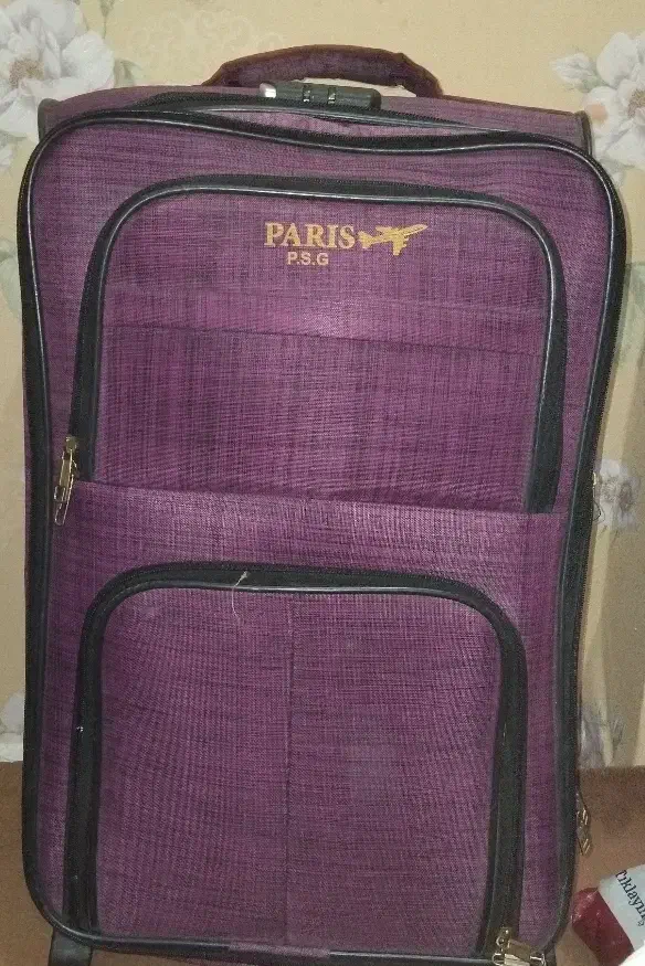 چمدان|کیف، کفش، کمربند|مشهد, عامل|دیوار