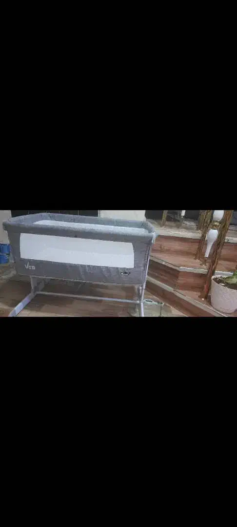 تخت نوزاد و گهواره بانوچ و کریر نوزاد|تخت و صندلی بچه|اسلام‌شهر, شهرک مفیدی|دیوار