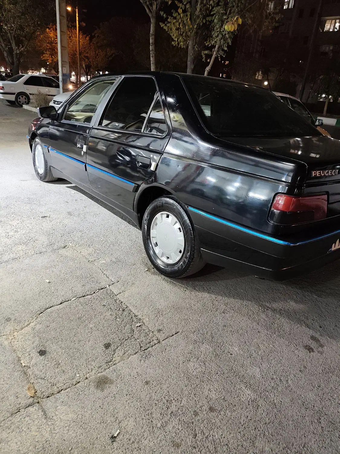 پژو 82تمیز و عروسک در حد. فروش و معاوضه|خودرو سواری و وانت|اراک, |دیوار