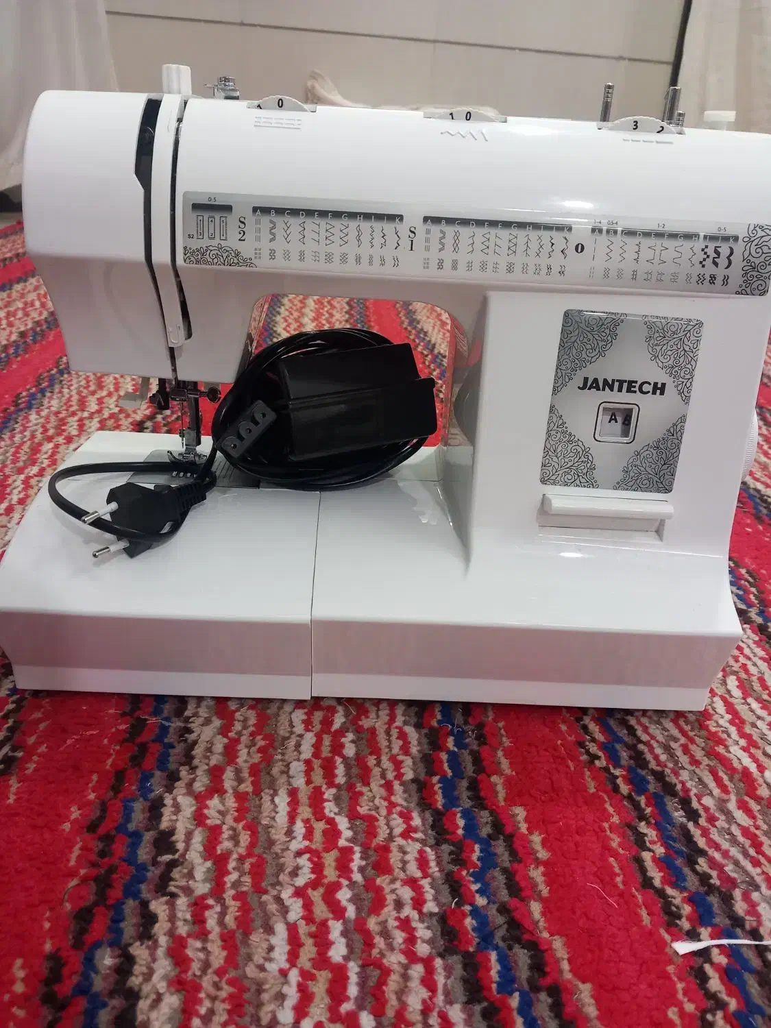 چرخ جانتک|چرخ خیاطی و ریسندگی|تربتحیدریه, داروپخش|دیوار