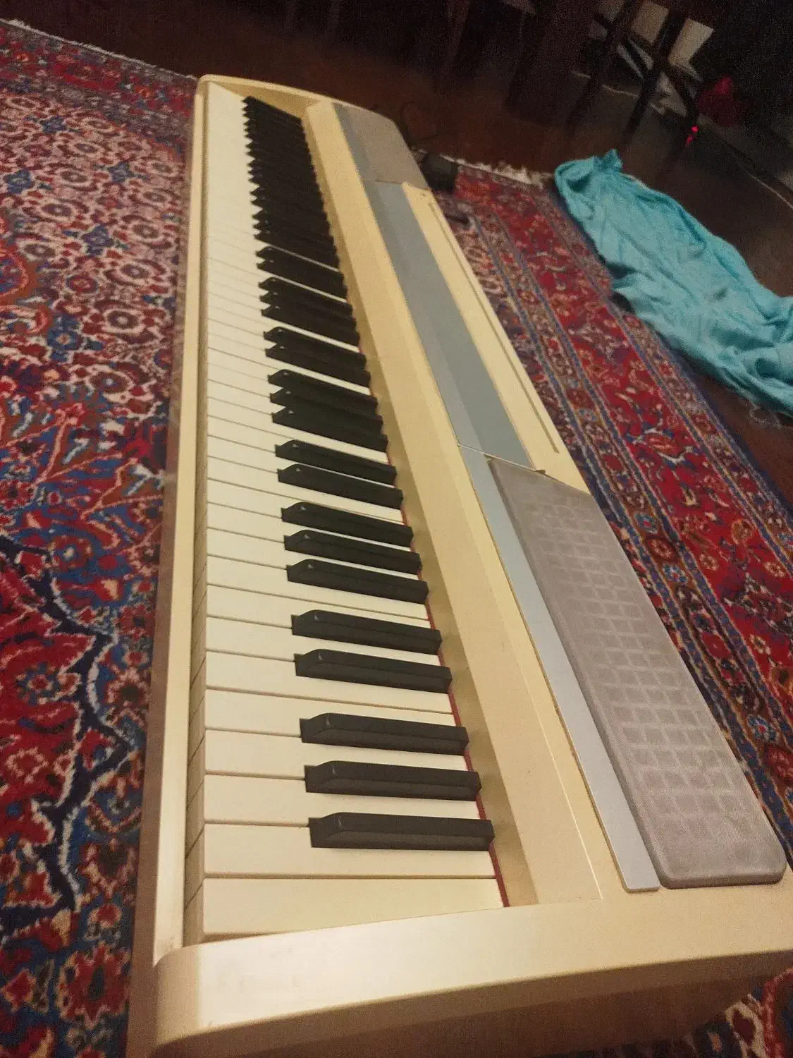 پیانو دیجیتال|پیانو، کیبورد، آکاردئون|تهران, فاطمی|دیوار