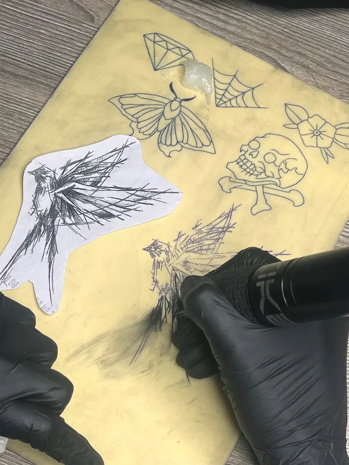 اموزش تتو بدن در محیطی حرفه ای با قیمت مناسب|خدمات آموزشی|کرمان, |دیوار