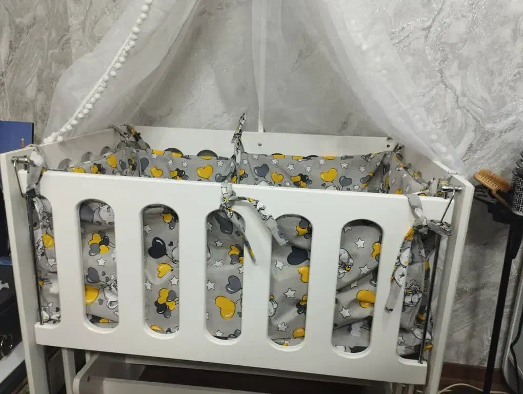 تخت کنار مادر|تخت و سرویس خواب|میبد, |دیوار