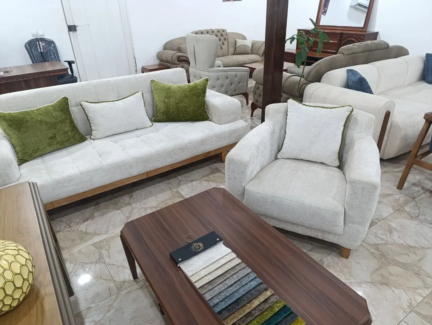 مبلمان شوکا|مبلمان خانگی و میز عسلی|بهنمیر, |دیوار