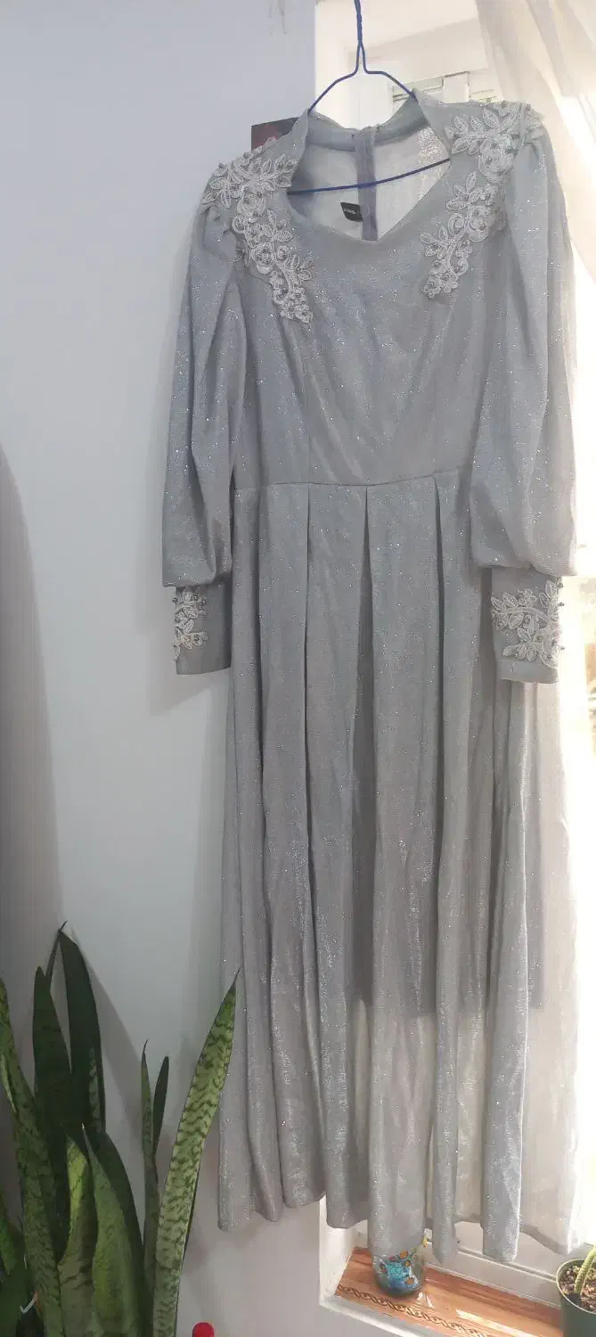 لباس مجلسی|لباس|کوچصفهان, |دیوار