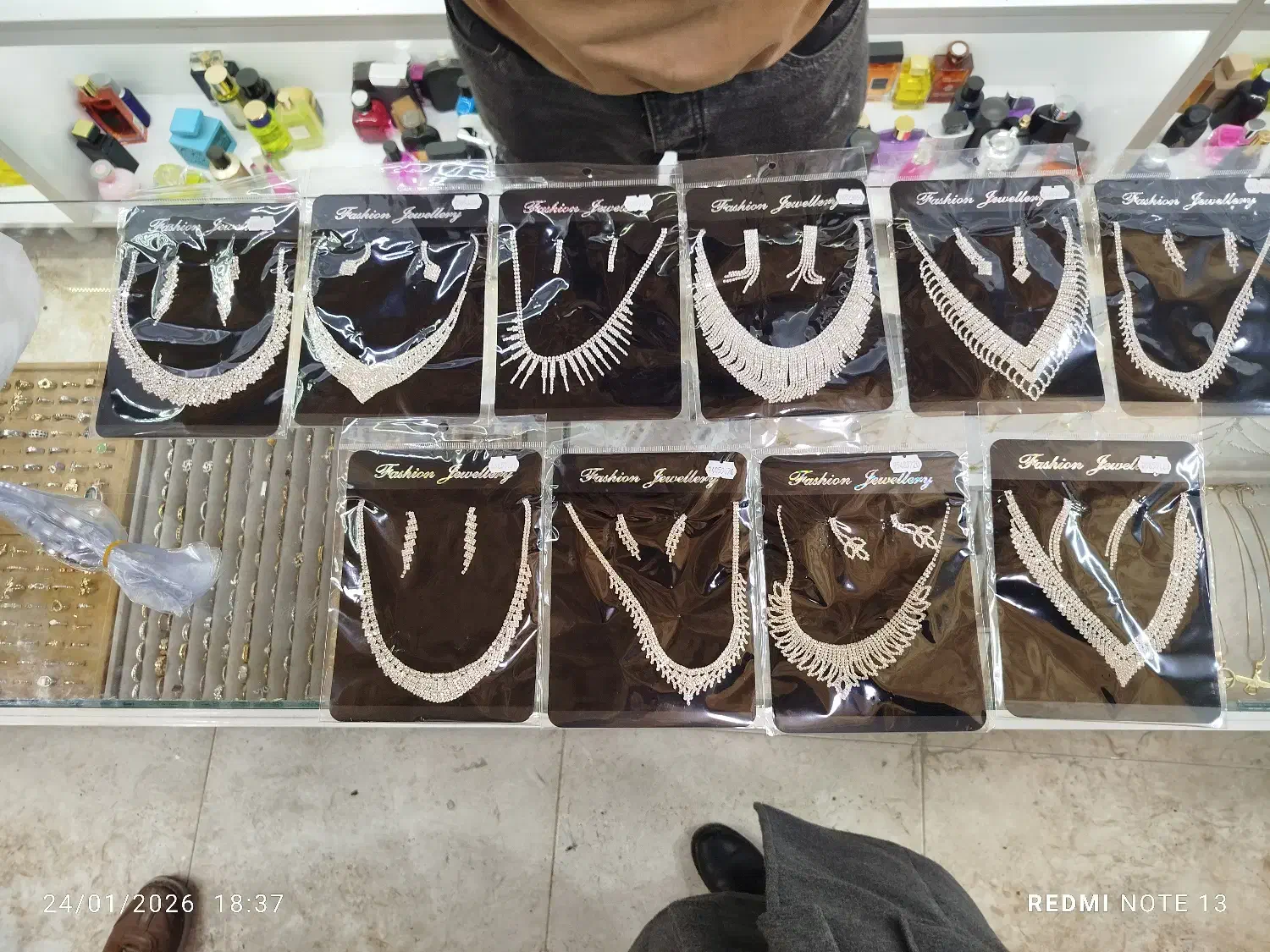 سرویس نگین دار عمده|بدلیجات|گرگان, |دیوار