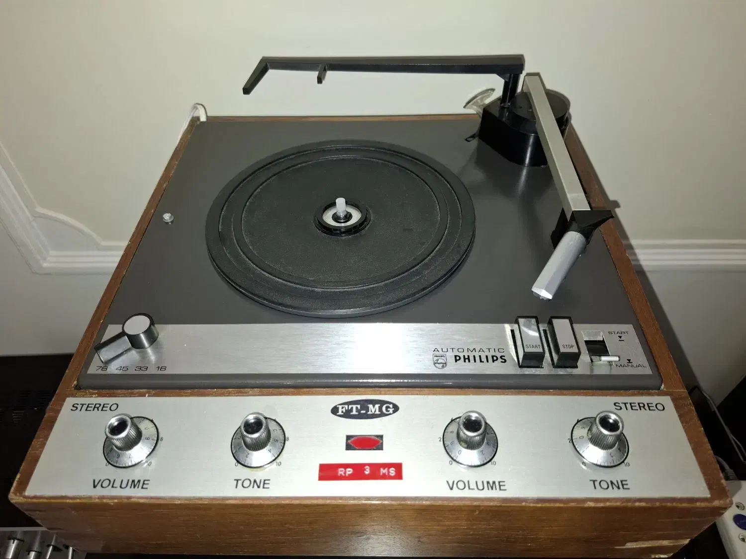 گرام PHILIPS|کلکسیون اشیاء عتیقه|تهران, کرمان|دیوار