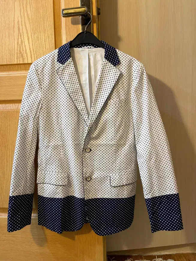 فروش کت خارجی دخترانه سایز ۳۸ ۴۰ کاملا نو (۴۰۰ )|لباس|زنجان, |دیوار