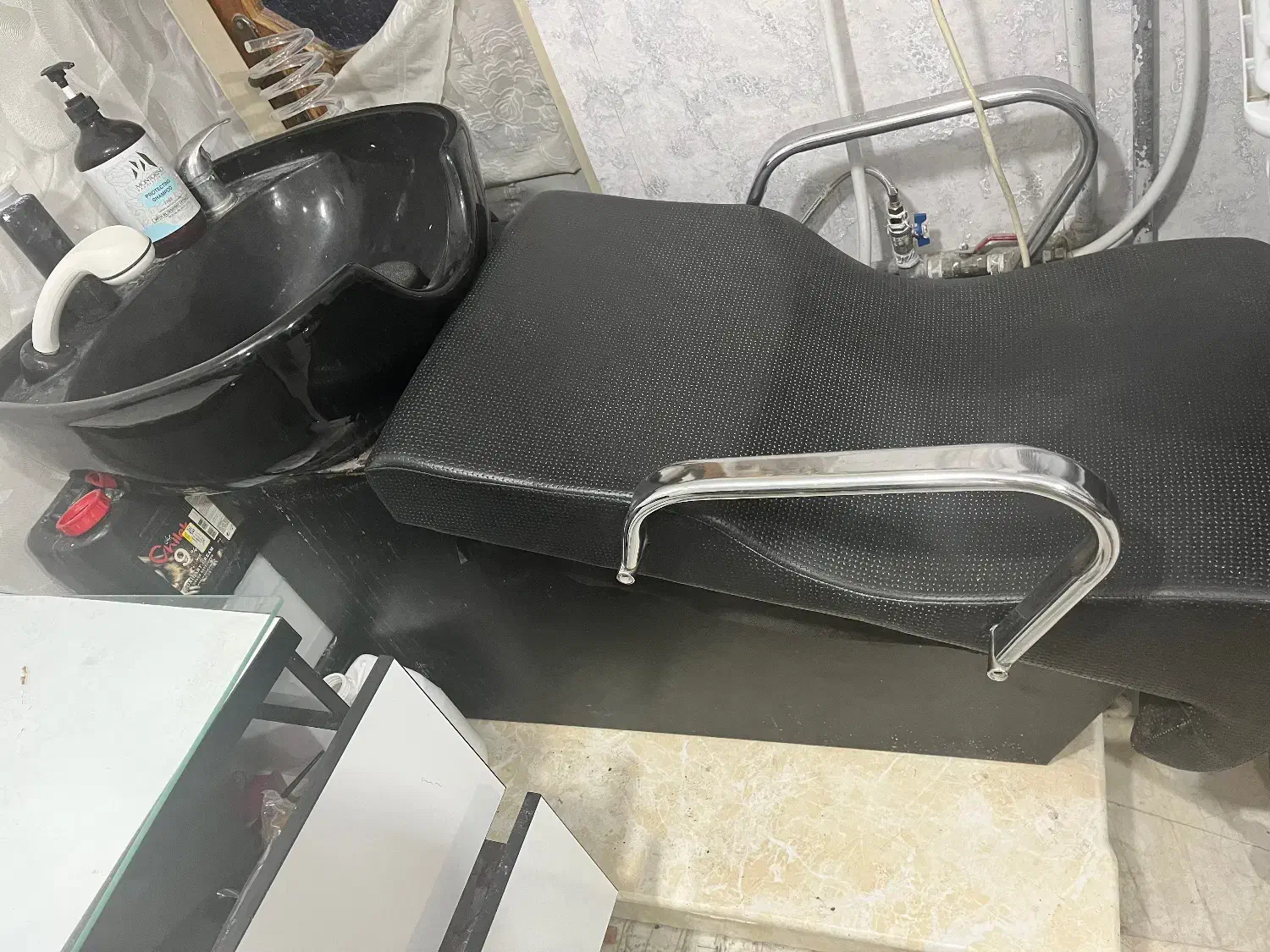 کلیه وسایل ارایشگاه بدلیل جمع کردن زیر قیمت|آرایشگاه و سالن‌های زیبایی|تهران, دریاچه شهدای خلیج فارس|دیوار