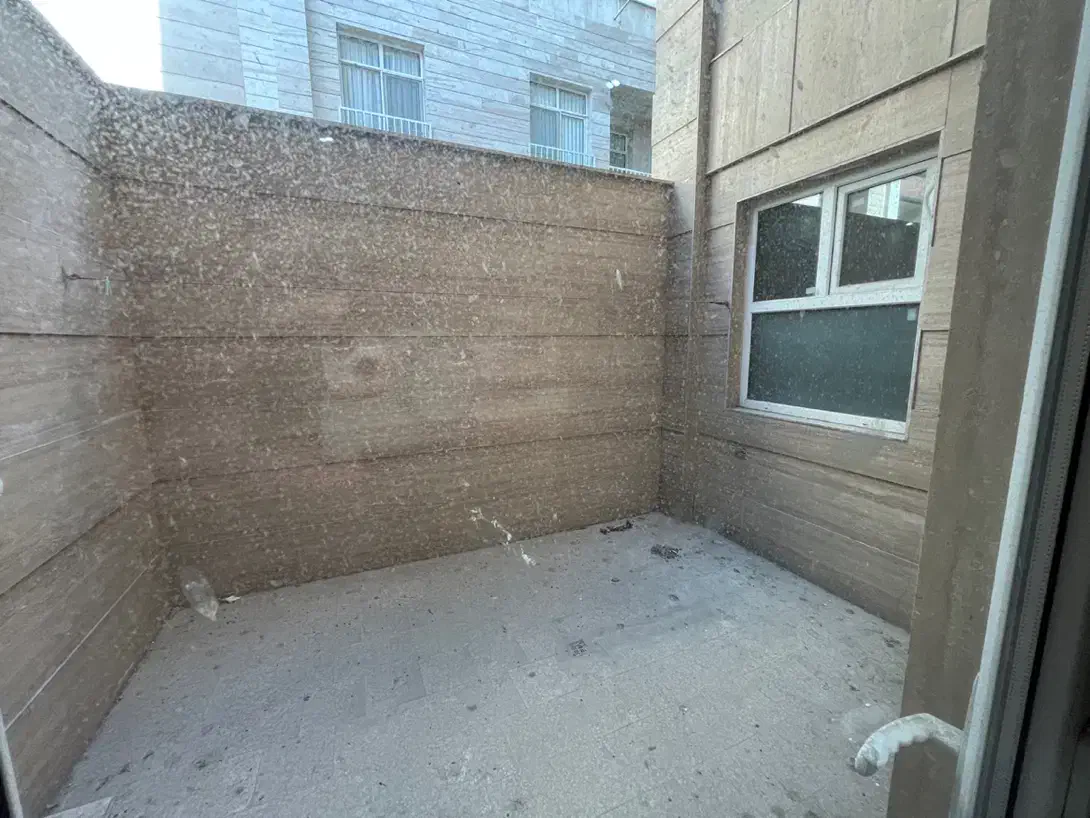 ۱۳۰ متر /۳ خواب /روبه آفتاب / هجرت/ تخلیه