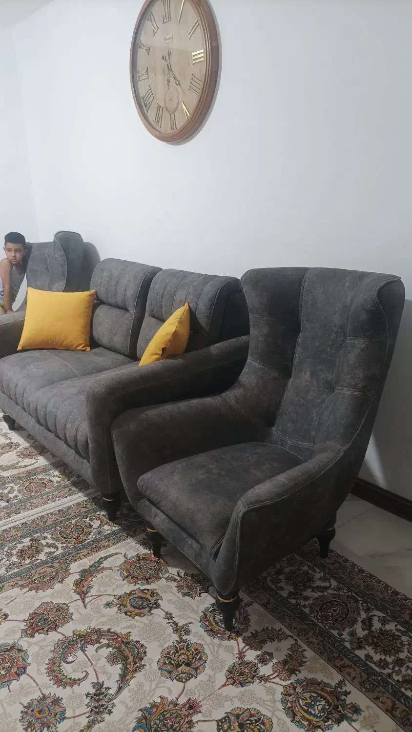 مبل 4نفره کاملاسالم|مبلمان خانگی و میز عسلی|رباط‌کریم, نصیرشهر|دیوار