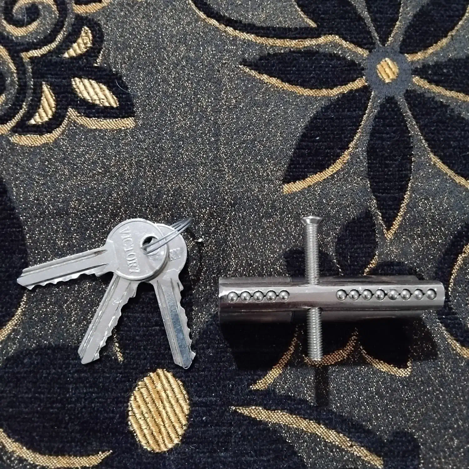 قفل سویچی نو|ابزارآلات|همدان, |دیوار