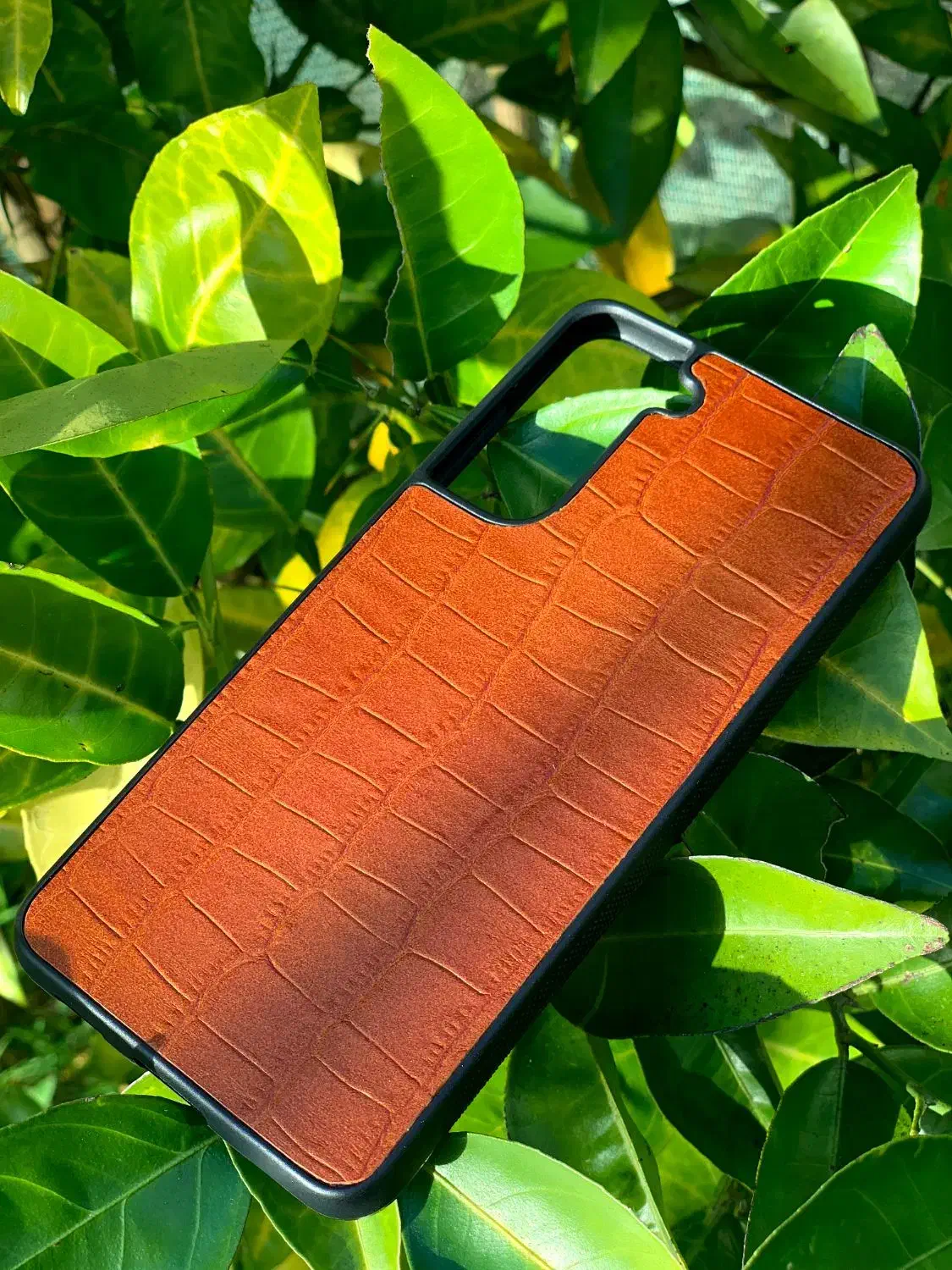 قاب گوشی چرم|لوازم جانبی موبایل و تبلت|لاهیجان, کاروانسرابر|دیوار