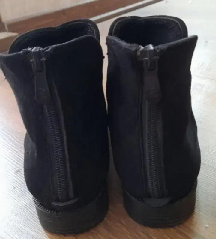 نیم بوت|کیف، کفش، کمربند|گرگان, |دیوار