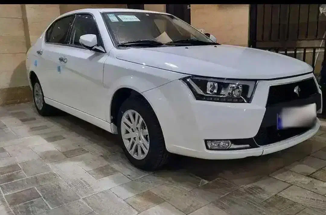 دنا پلاس ۶ دنده با رینگ خشک ۱۴۰۴|خودرو سواری و وانت|اراک, |دیوار