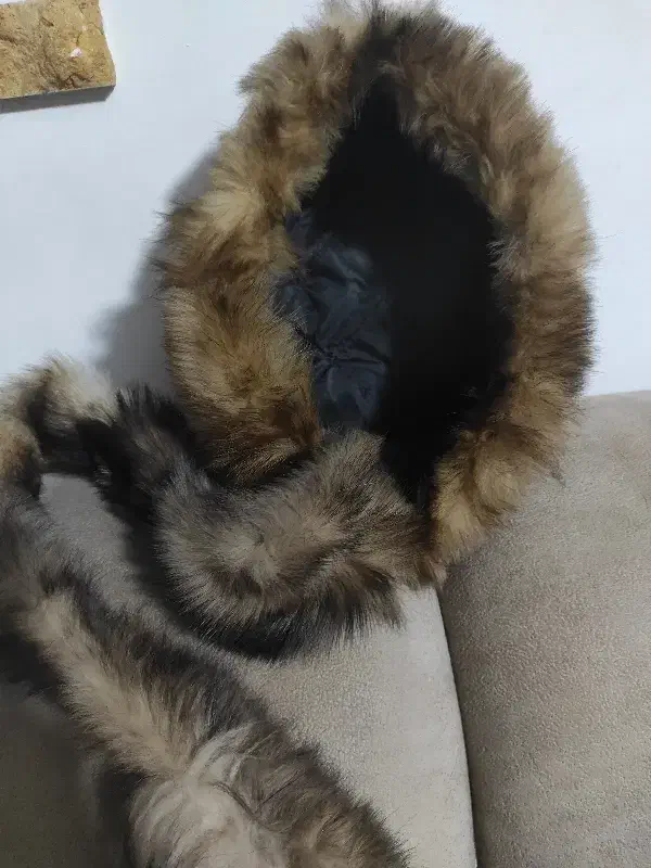 کلاه روسی دم دار|کیف، کفش، کمربند|قرچک, زیبا شهر|دیوار