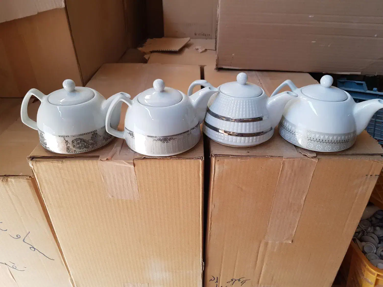 قوری سماوری درجه یک شرکتی گلهای متفاوت و خاص|قوری، کتری، قهوهساز دستی|تهران, خاوران|دیوار