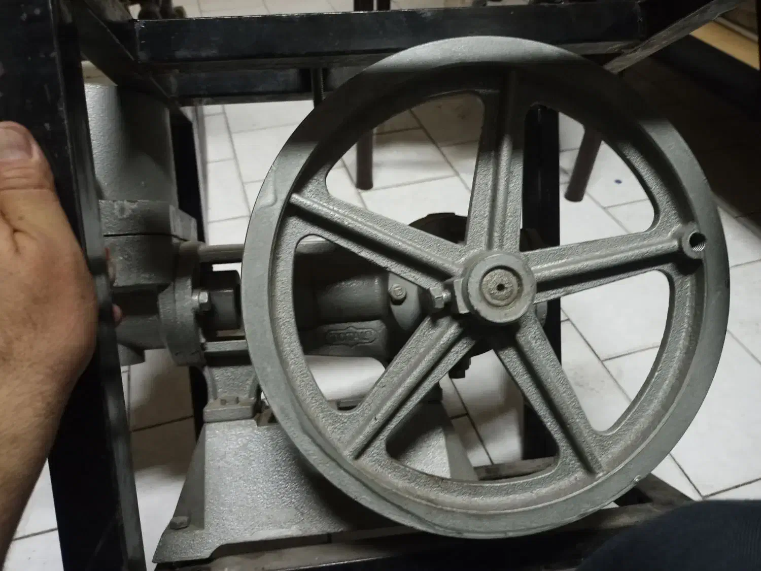 دستگاه تزریق گاز ال پی جی گاز مایع|ماشین‌آلات صنعتی|رشت, توشیبا|دیوار