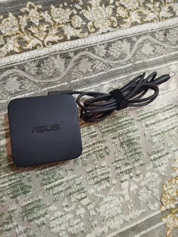 آداپتور اصل Asus|قطعات و لوازم جانبی رایانه|خرمآباد, |دیوار
