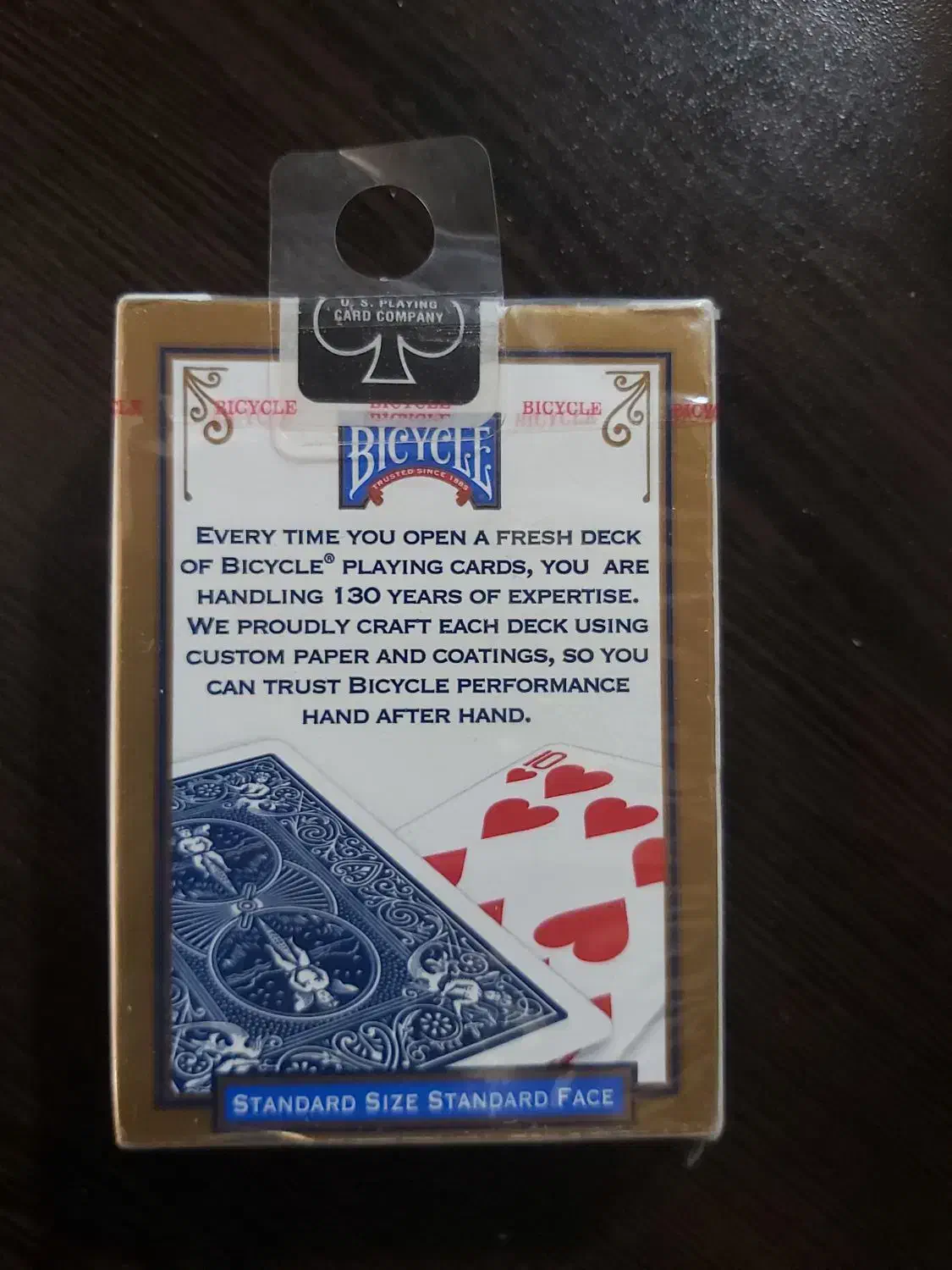 پاسور کتان برند بایسیکل اصل امریکا|کلکسیون و سرگرمی|اصفهان, کوی شهید کشوری|دیوار