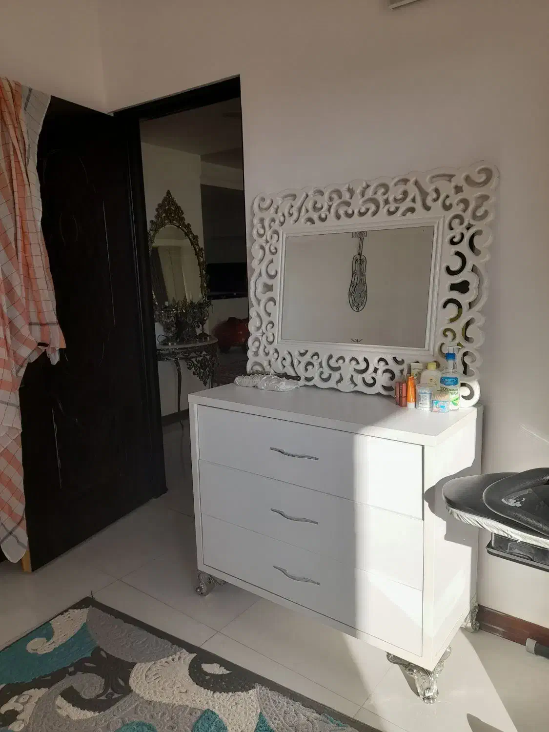 میزآرایش|جاکفشی، کمد، دراور|قم, باغ کرباسی|دیوار