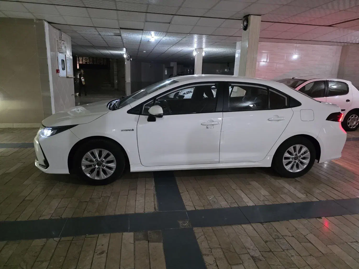 تویوتا کرولا هیبرید ۱۸۰۰ تیپ پایونیر مدل ۲۰۲۳|خودرو سواری و وانت|مشهد, گوهرشاد|دیوار