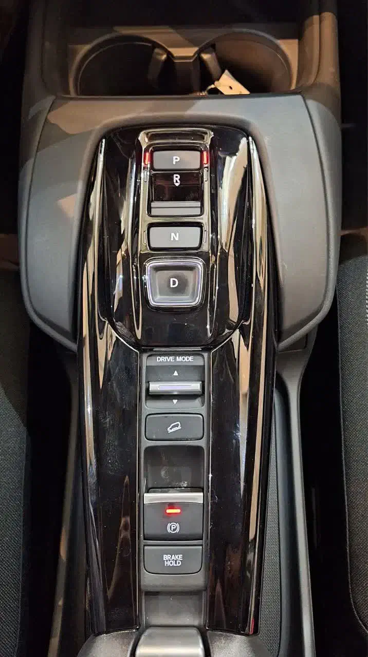 هوندا hrv|خودرو سواری و وانت|خمینی‌شهر, |دیوار