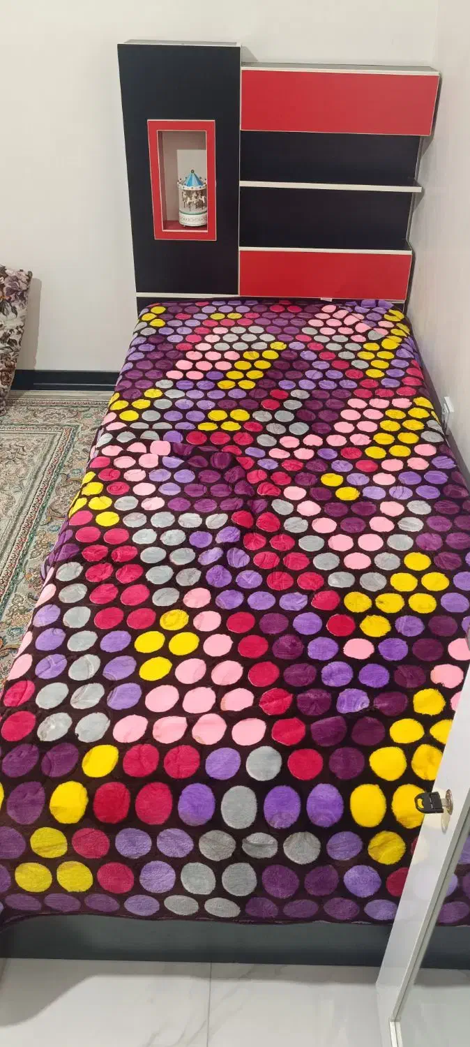 تحت خواب|تخت و سرویس خواب|قروه, |دیوار