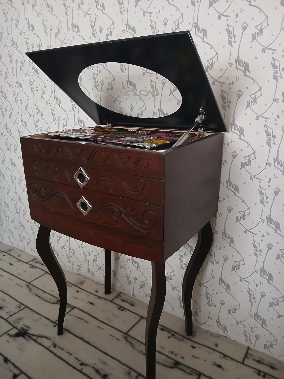 کنسول کشویی قاشق چنگال|بوفه، ویترین، کنسول|اردبیل, |دیوار