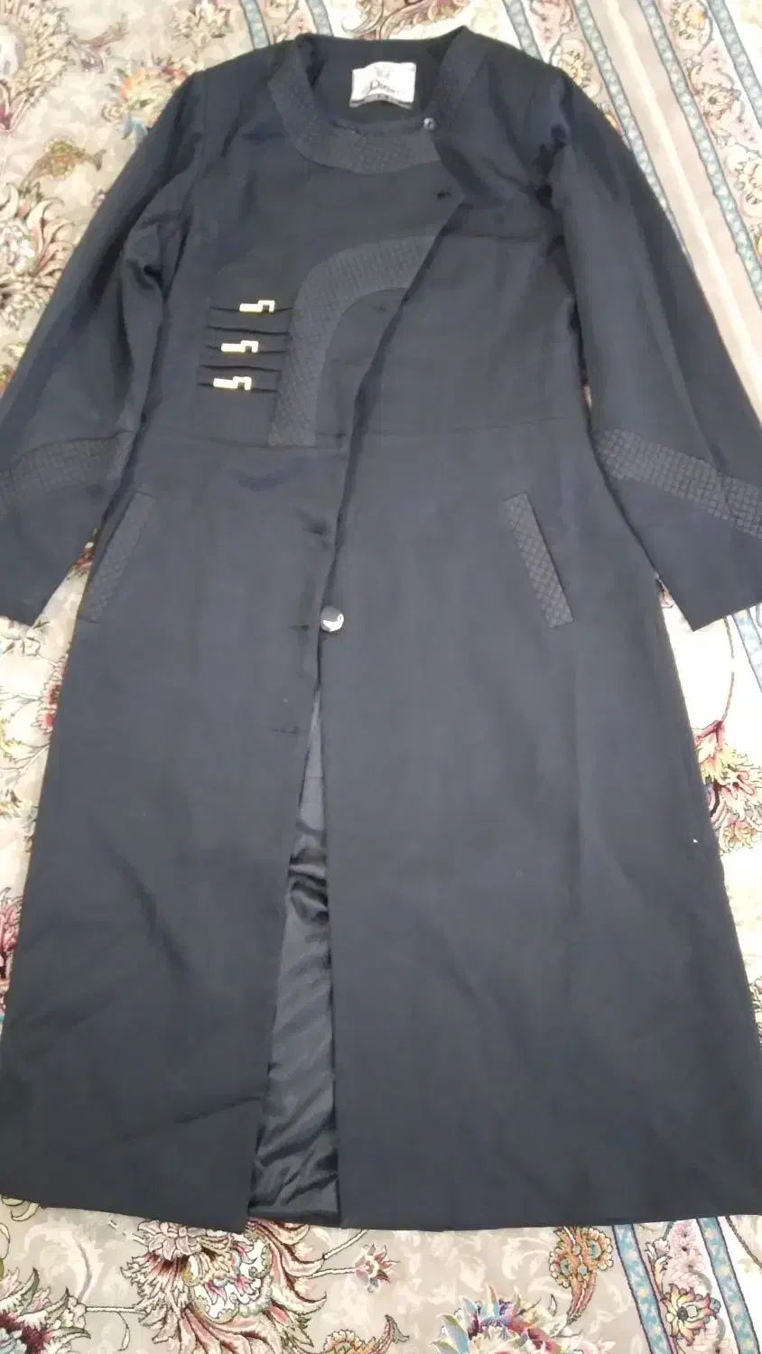 پالتو|لباس|اردبیل, |دیوار