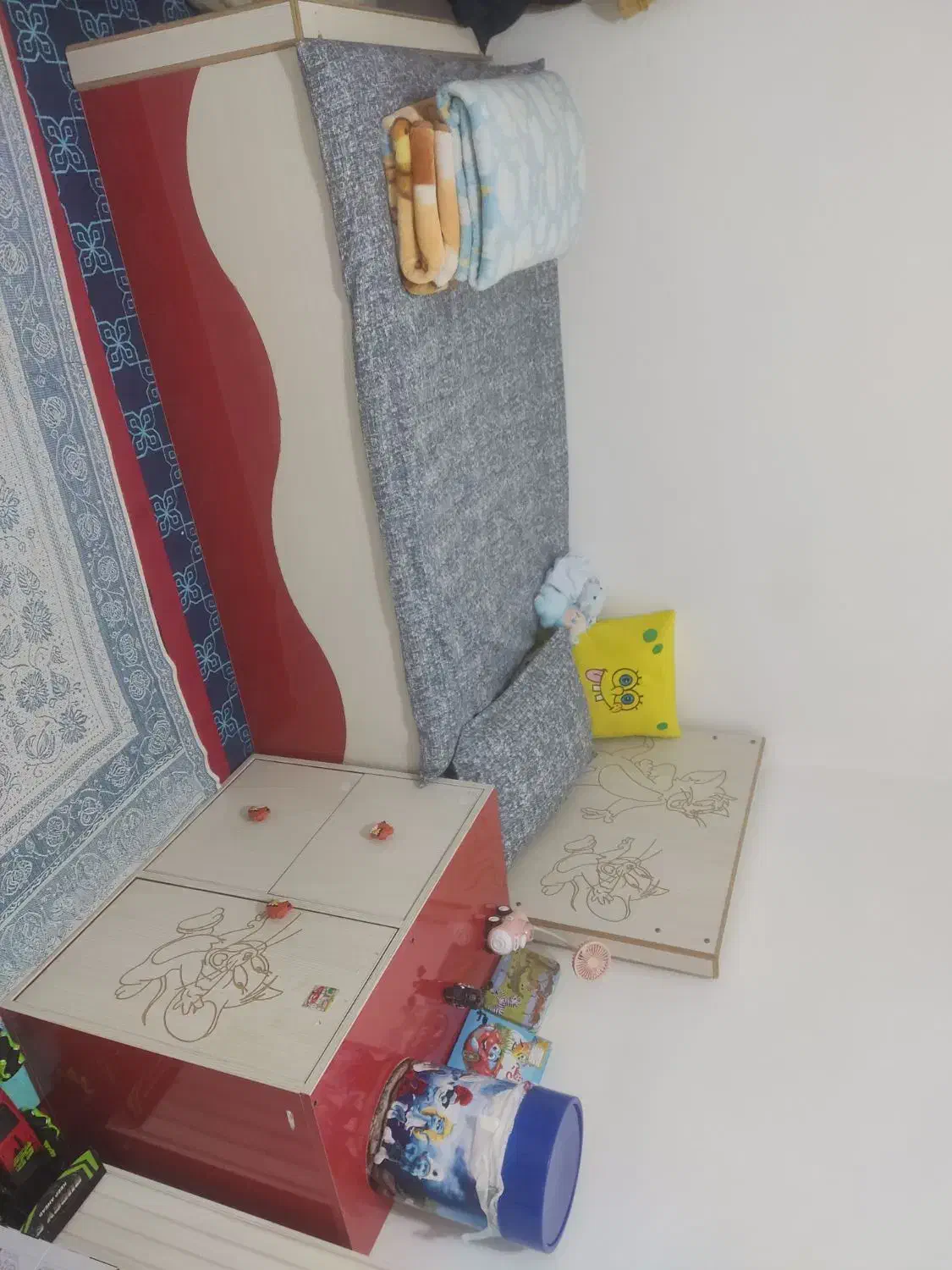 تخت کودک|اسباب و اثاث بچه|لنگرود, |دیوار