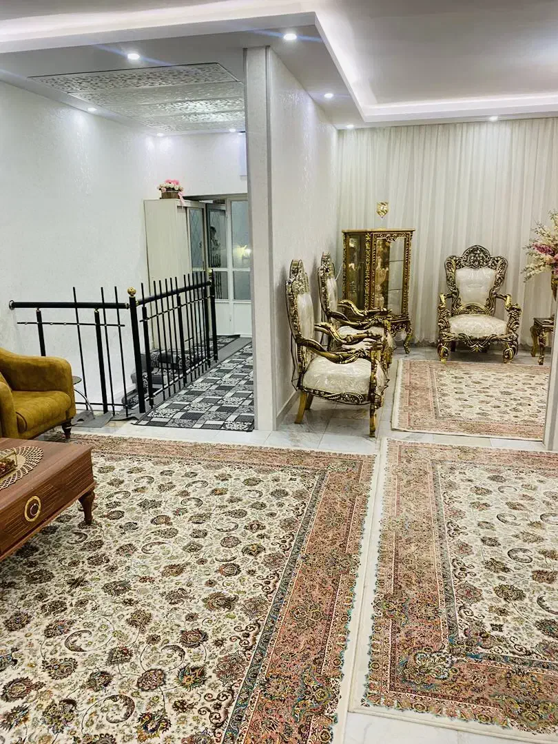 ۱۹۰ متر / دربستی / بازسازی شده / دوبالکس|اجارهٔ خانه و ویلا|تهران, علم و صنعت|دیوار