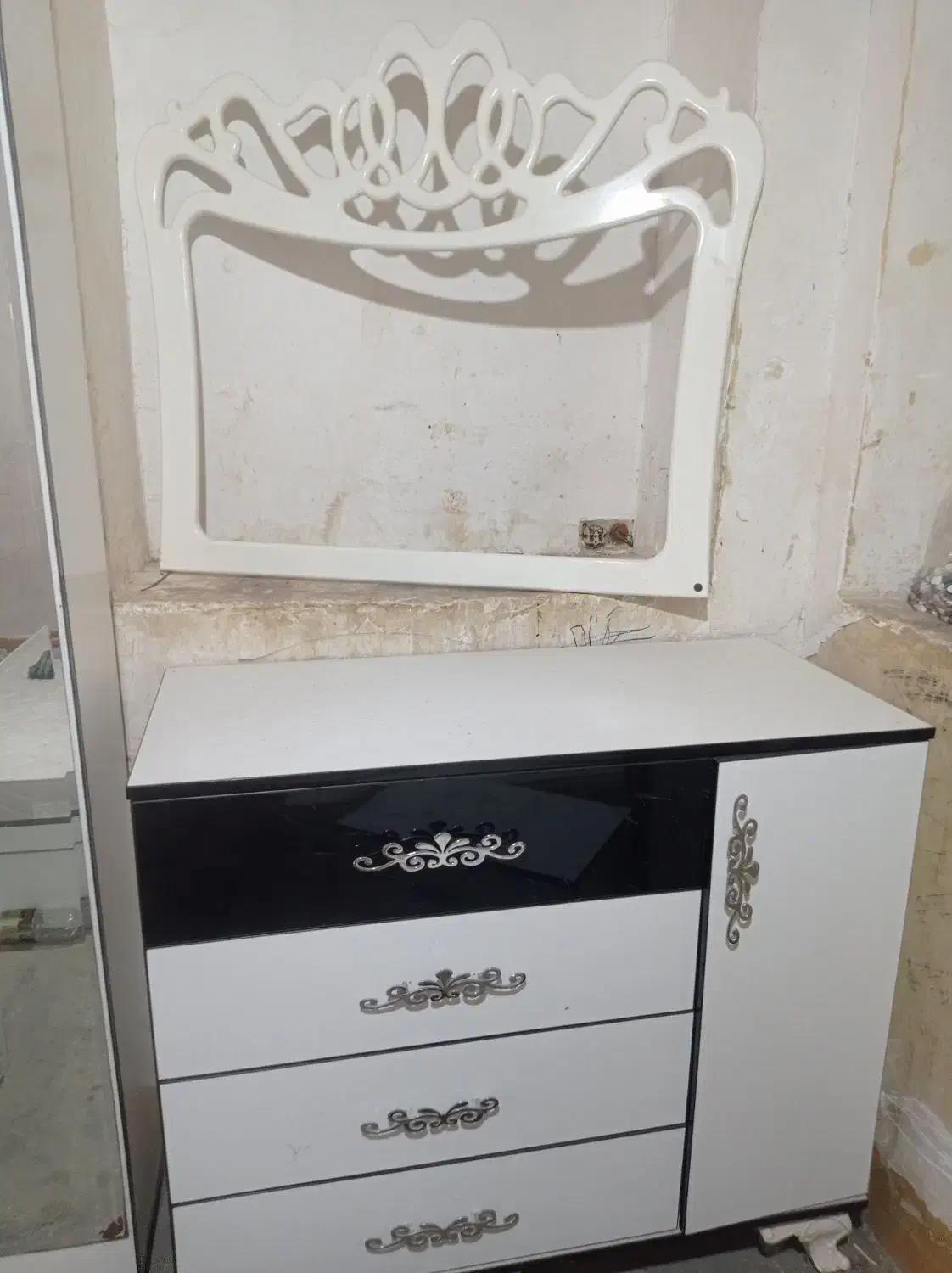 سرویس خواب|تخت و سرویس خواب|مسجد سلیمان, |دیوار