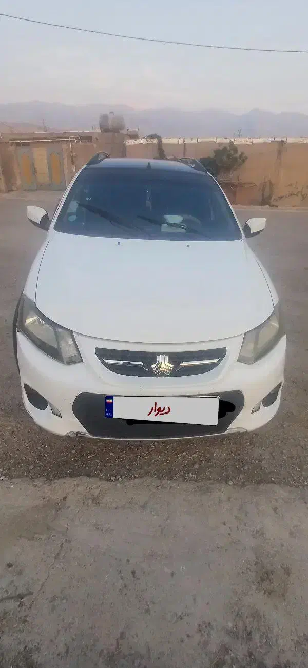 کویئک r 1401|خودرو سواری و وانت|باغ ملک, |دیوار