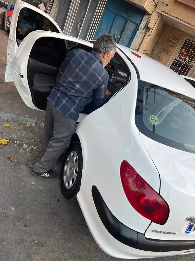 SD98|خودرو سواری و وانت|اصفهان, بهارستان|دیوار