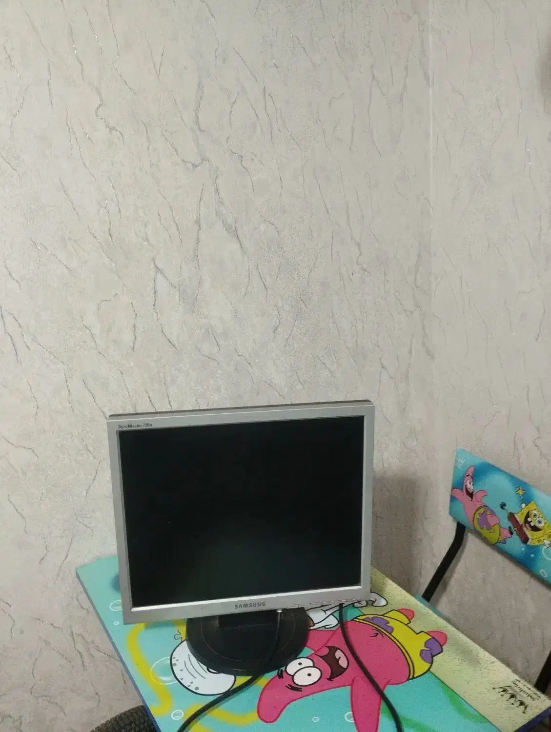 مانیتور ۱۷ سامسونگ|قطعات و لوازم جانبی رایانه|کرج, گلشهر|دیوار