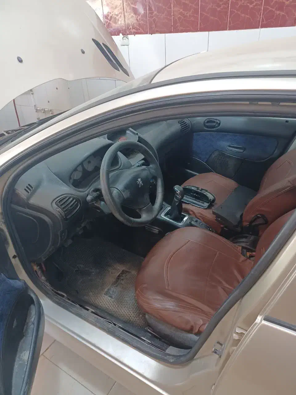 206مدل 83|خودرو سواری و وانت|اصفهان, شهید رجایی|دیوار