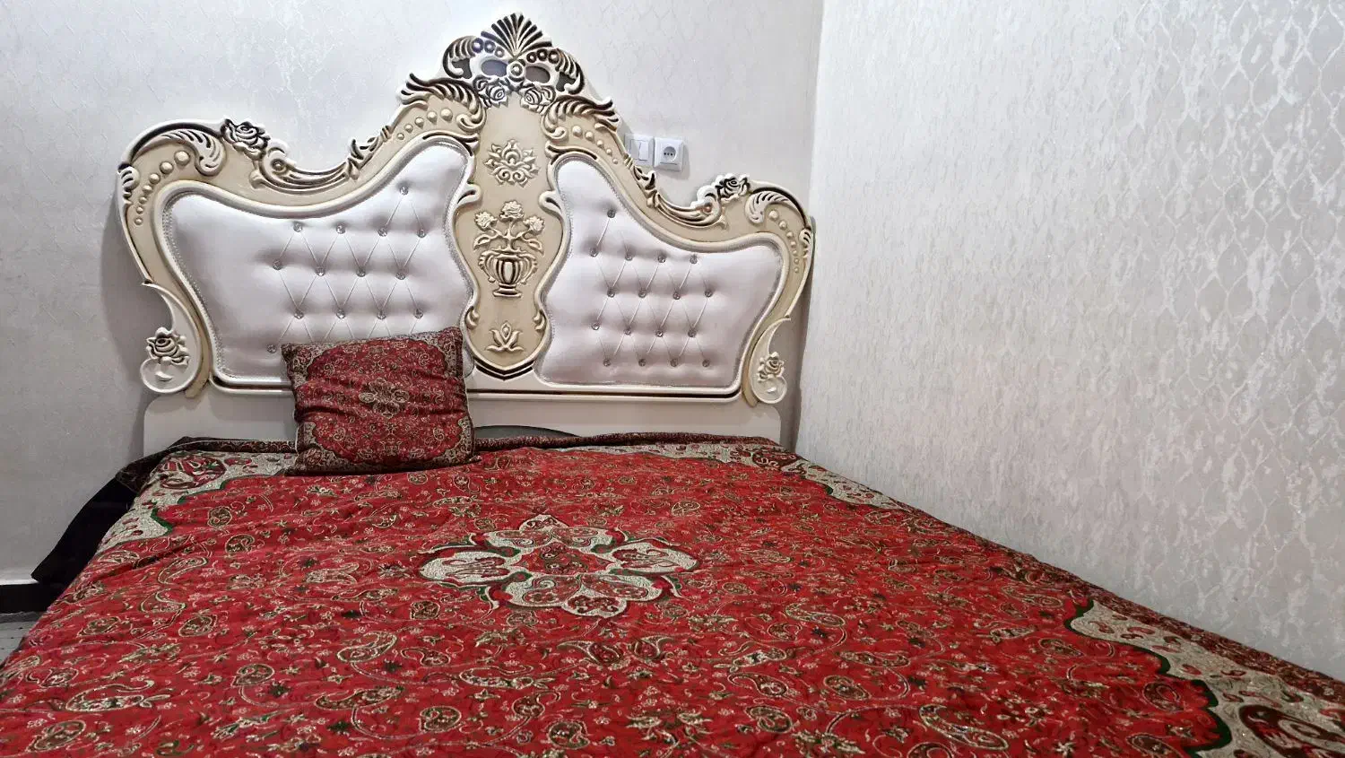 تخت خواب دونفره ،فروش فوری|تخت و سرویس خواب|امیدیه, |دیوار