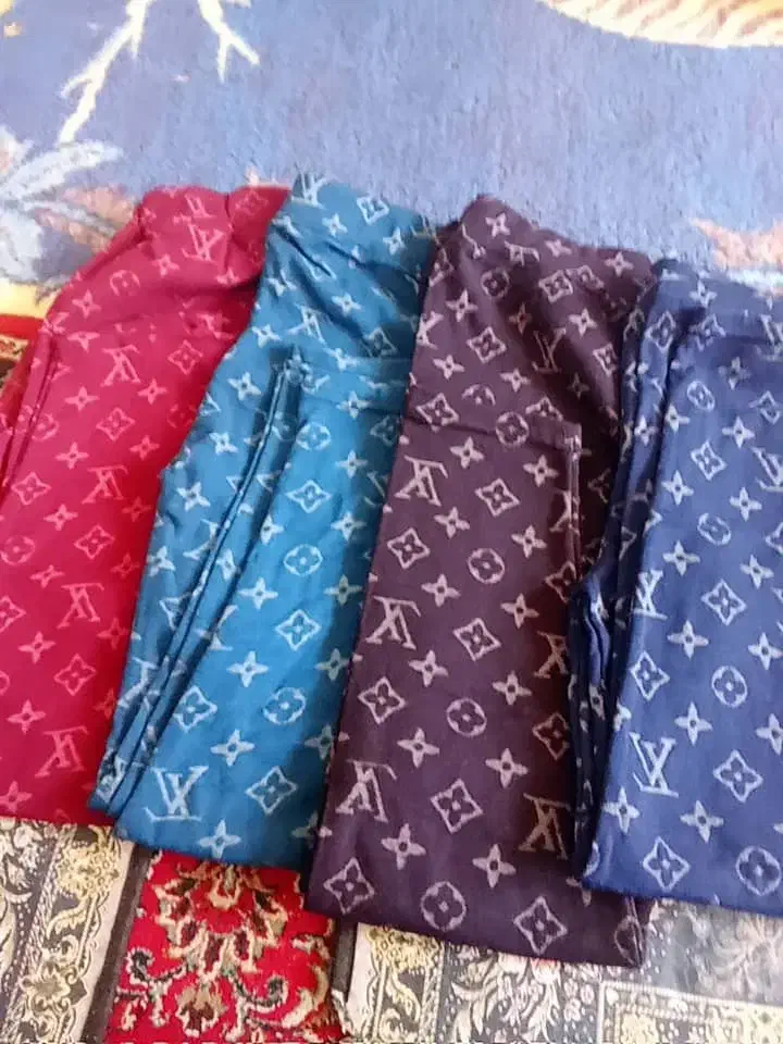 فروش قیمت مناسب|کیف، کفش، کمربند|فولادشهر, B1|دیوار