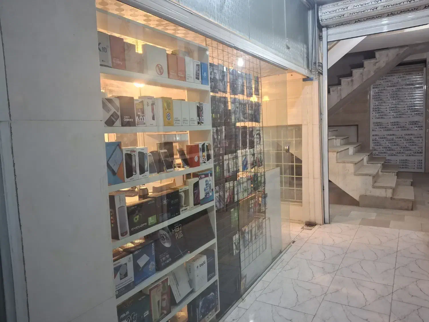 مغازه ۱۲متری فعال فروشی|فروش مغازه و غرفه|محمدشهر, شهرک پیام (مهرالبرز)|دیوار