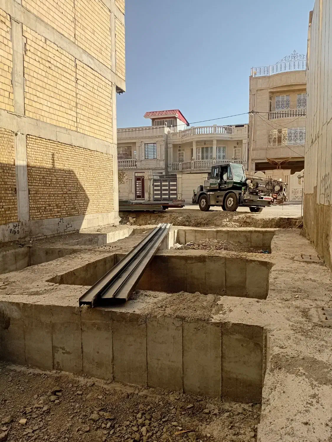 جرثقیل ۱۰ تن کارگاهی|خودرو سنگین|تهران, گاندی|دیوار