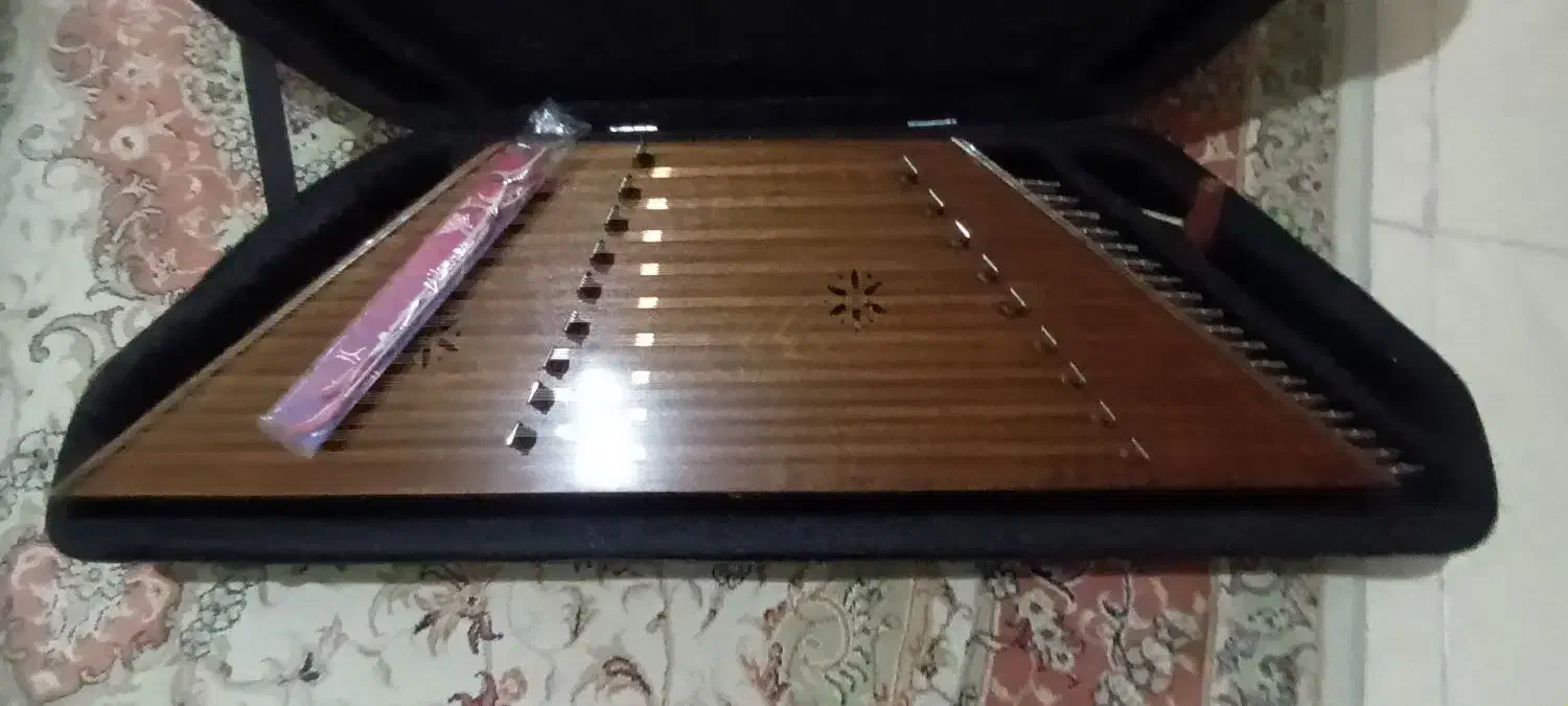 سنتور آوار|سازهای سنتی|قزوین, |دیوار