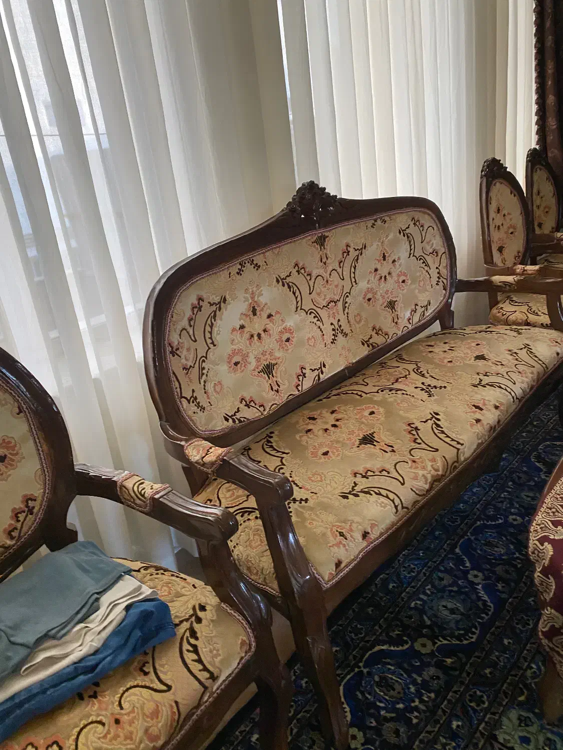 مبل سلطنتی|مبلمان خانگی و میز عسلی|اردبیل, |دیوار