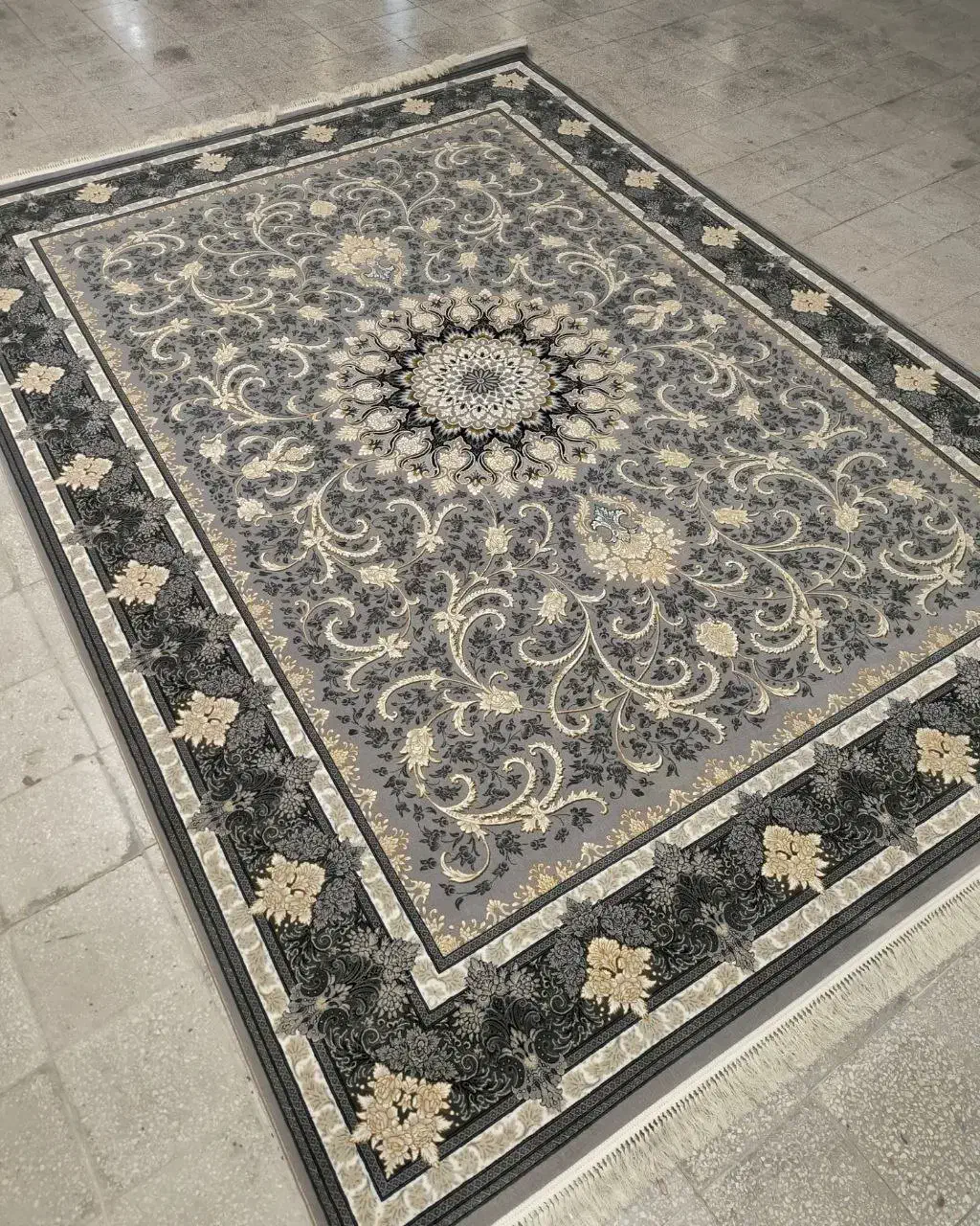 فرش الماس ۷۰۰شانه اکریلیک **|فرش|قم, هفت تیر|دیوار