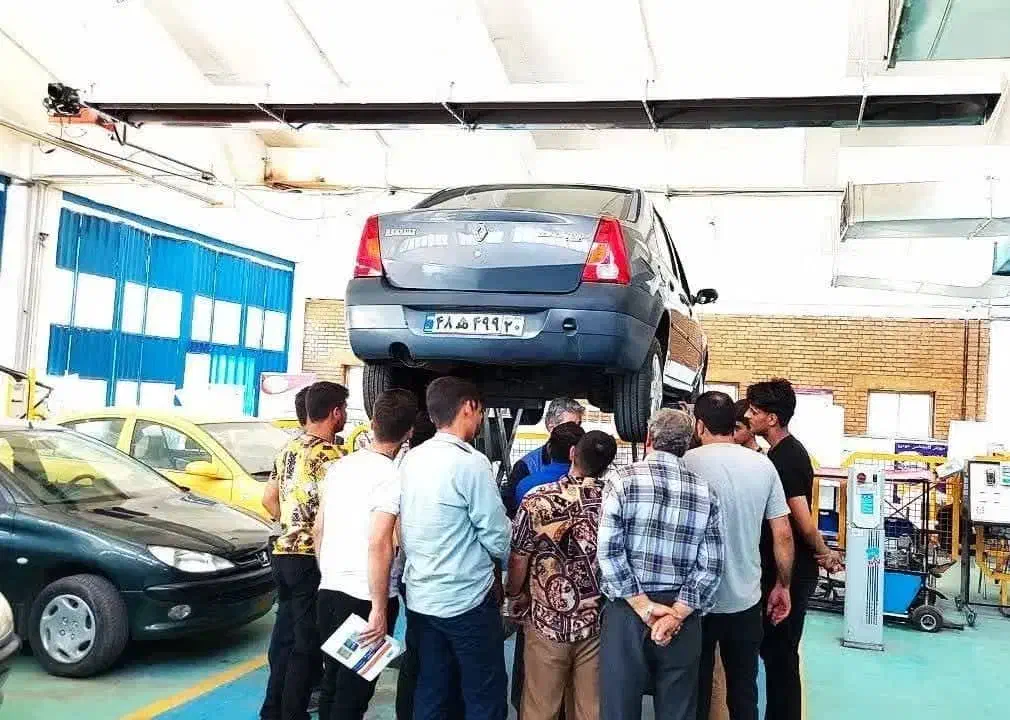 آموزش صفرتاصد کارشناسیرنگخودرودردانشگاهدولتی|خدمات آموزشی|شیراز, شهرک سراج|دیوار