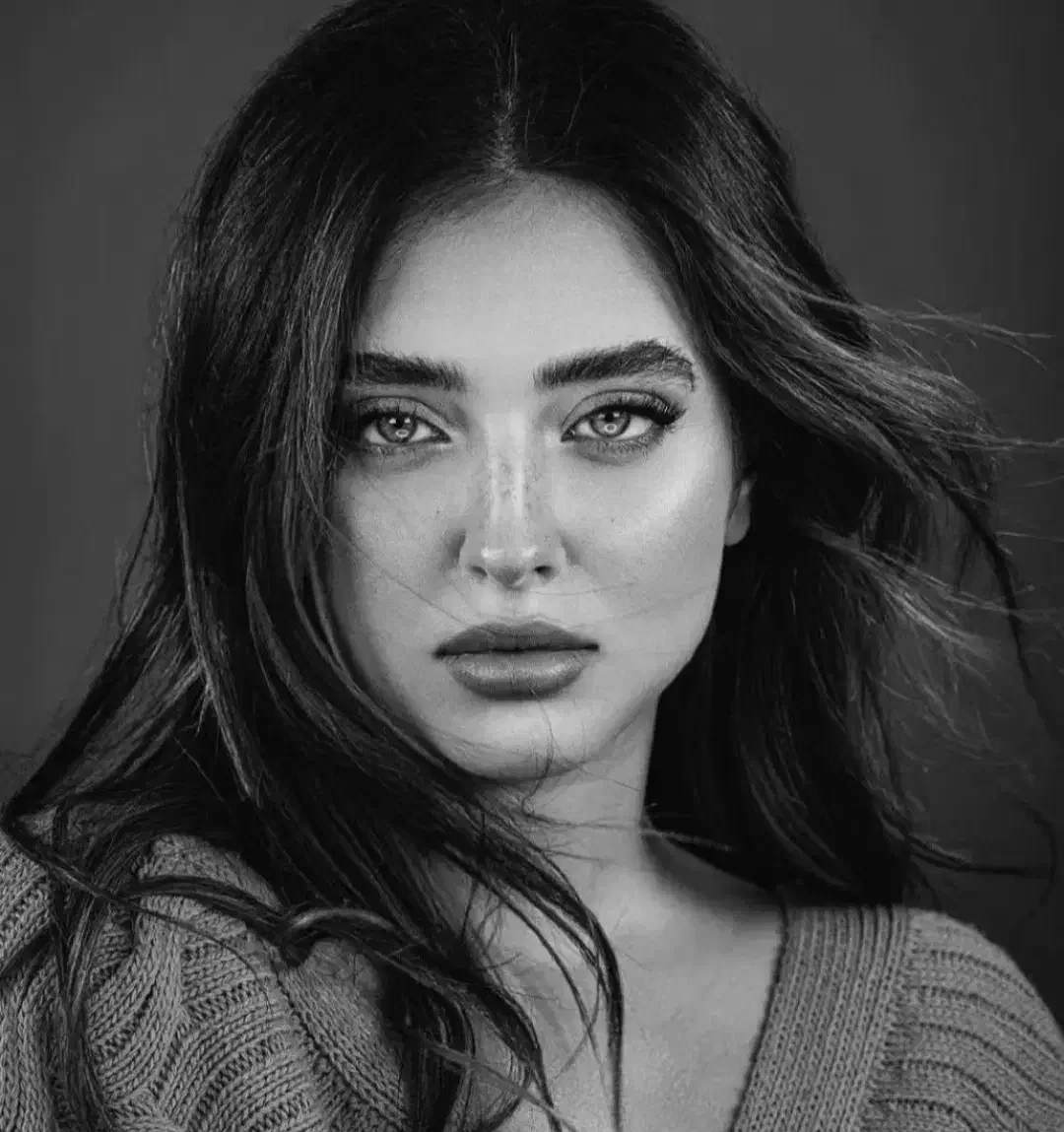 سفارش چهره طراحی سیاه قلم حرفه ای با قیمت مناسب|تابلو، نقاشی، عکس|تهران, عبدل‌آباد|دیوار