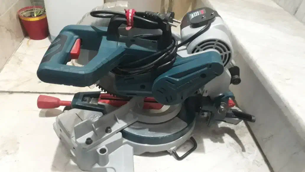 فارسی بر رونیکس در حد نو|ابزارآلات|ورامین, ورامین|دیوار